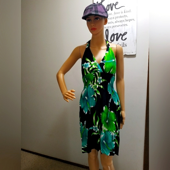 Very Cute Summer Dress - Picture 1 of 2